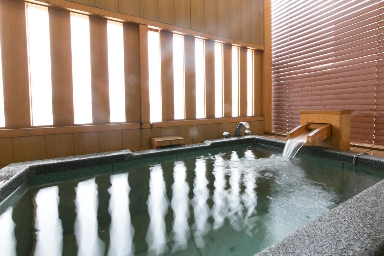 Kintarou Onsen Hotel Uozu Buitenkant foto