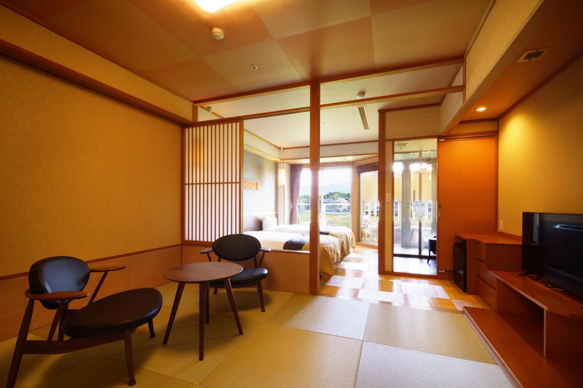 Kintarou Onsen Hotel Uozu Buitenkant foto