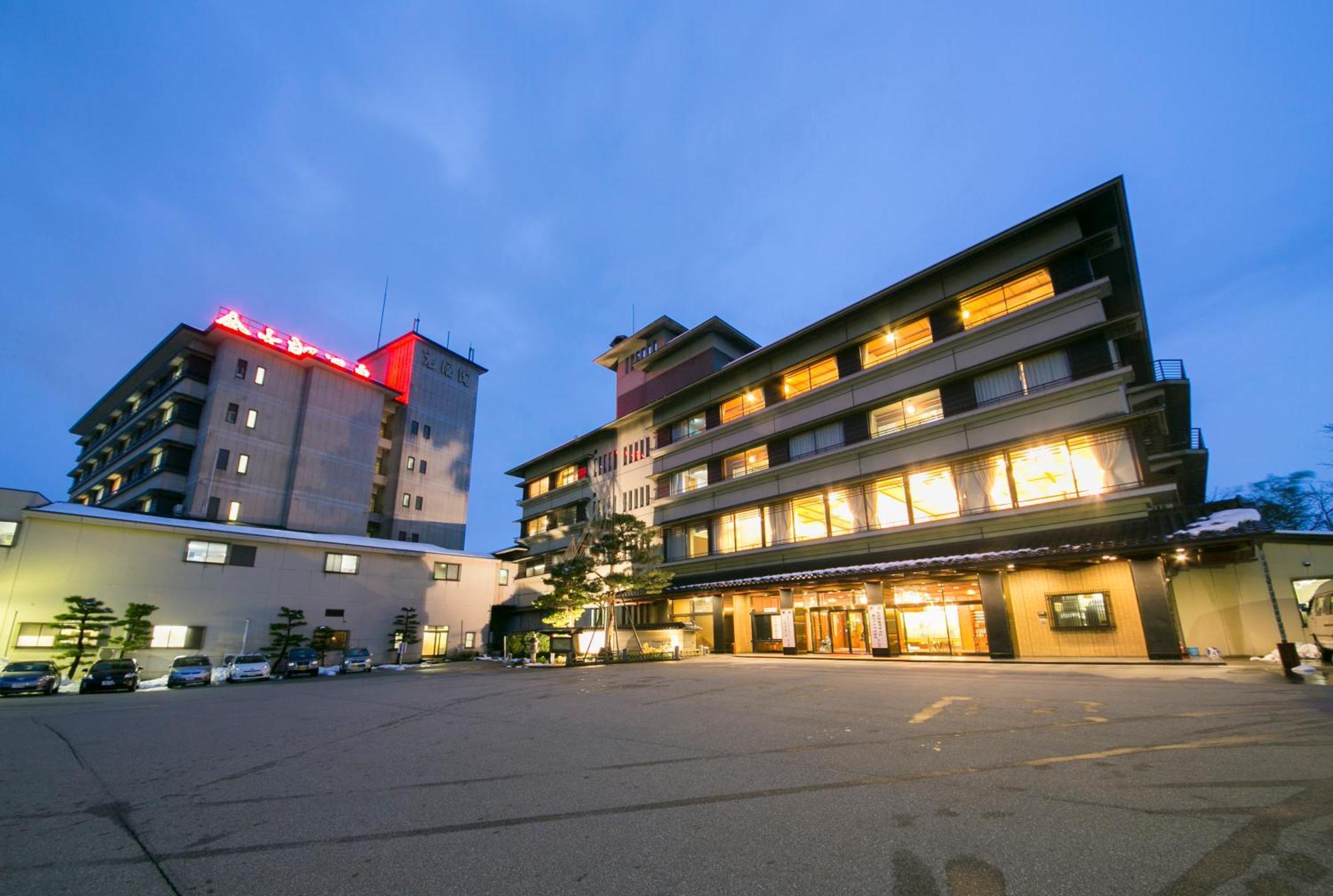 Kintarou Onsen Hotel Uozu Buitenkant foto