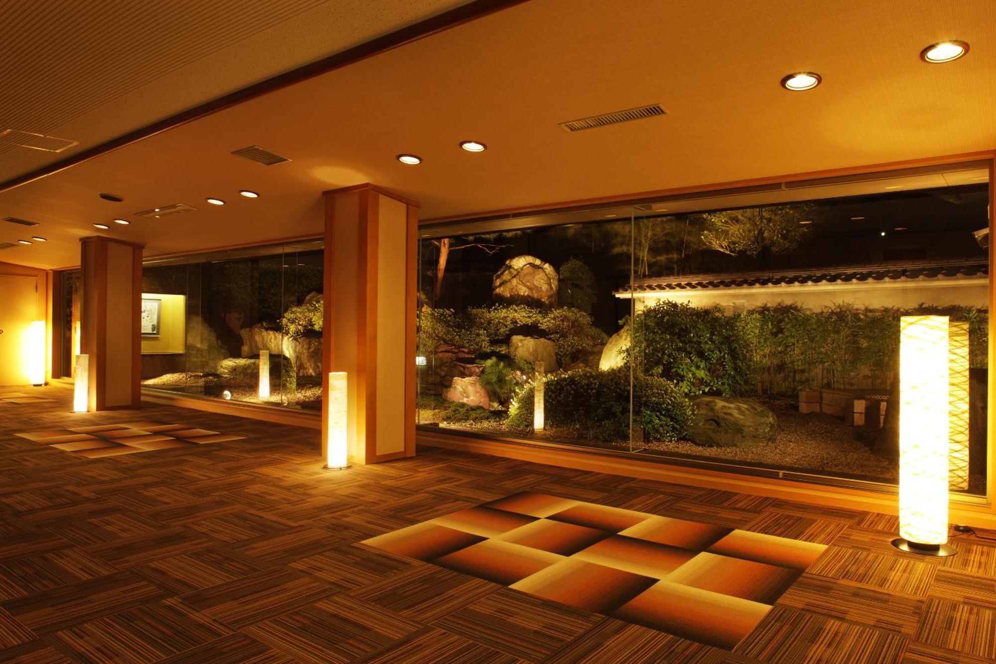 Kintarou Onsen Hotel Uozu Buitenkant foto
