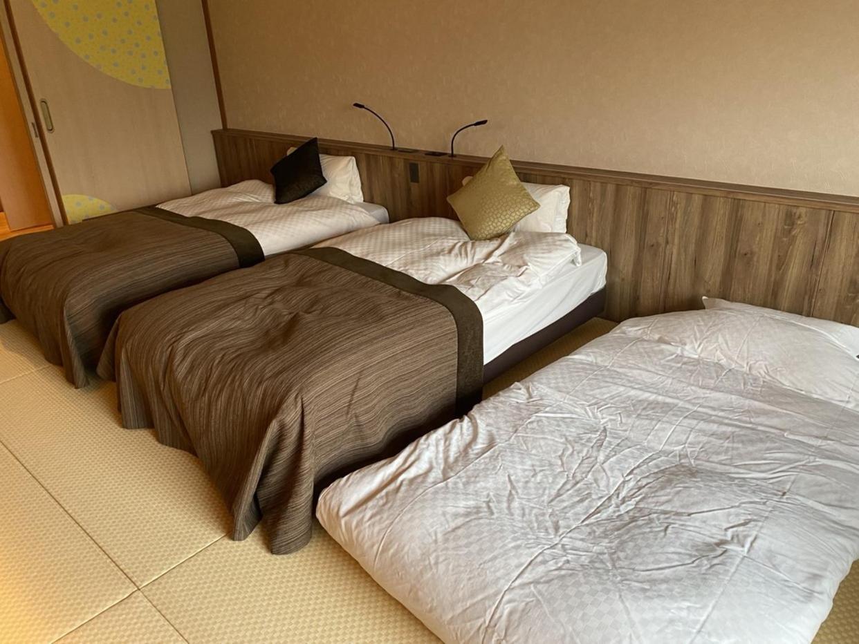 Kintarou Onsen Hotel Uozu Buitenkant foto
