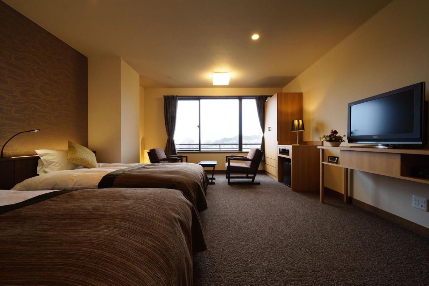 Kintarou Onsen Hotel Uozu Buitenkant foto