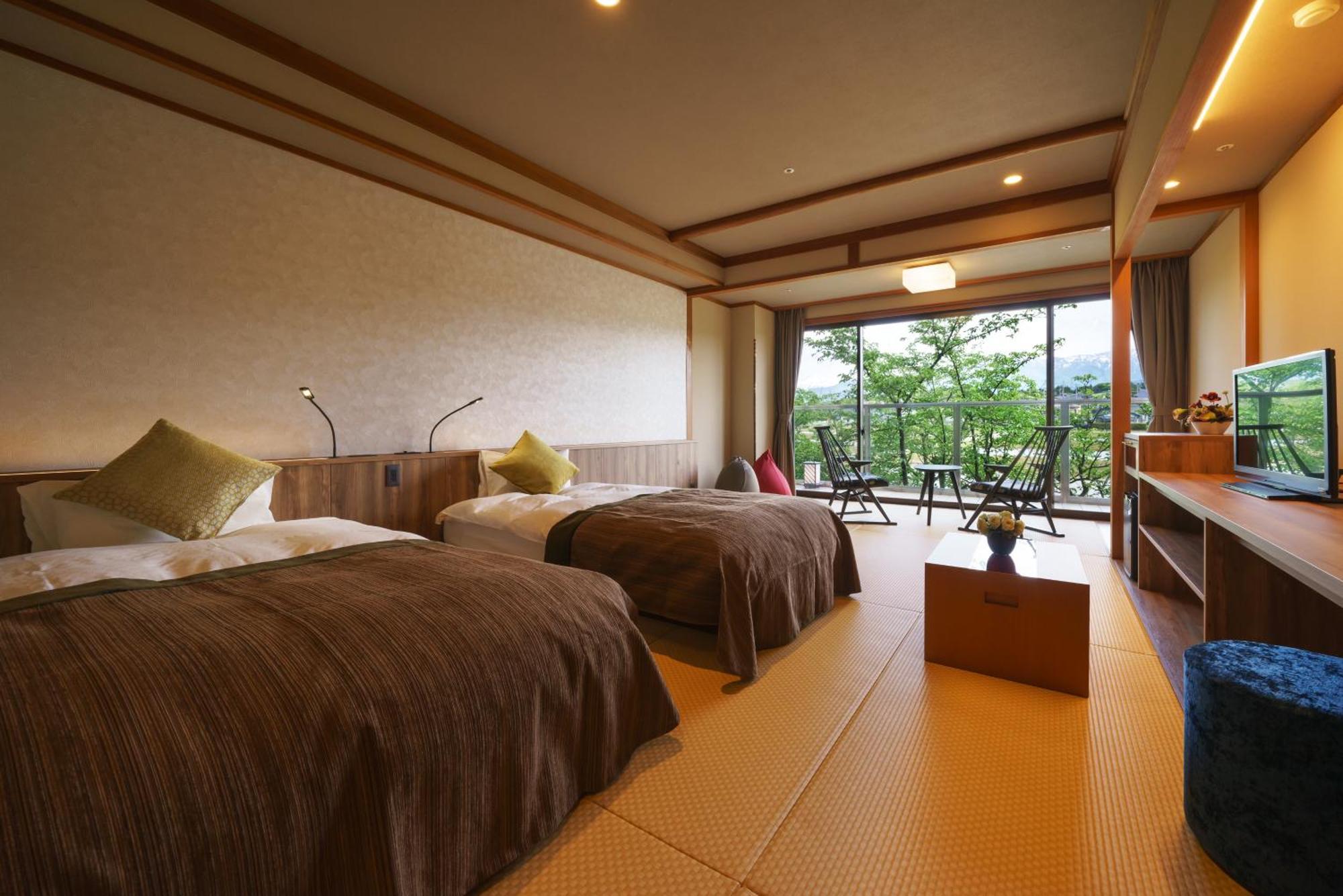Kintarou Onsen Hotel Uozu Buitenkant foto