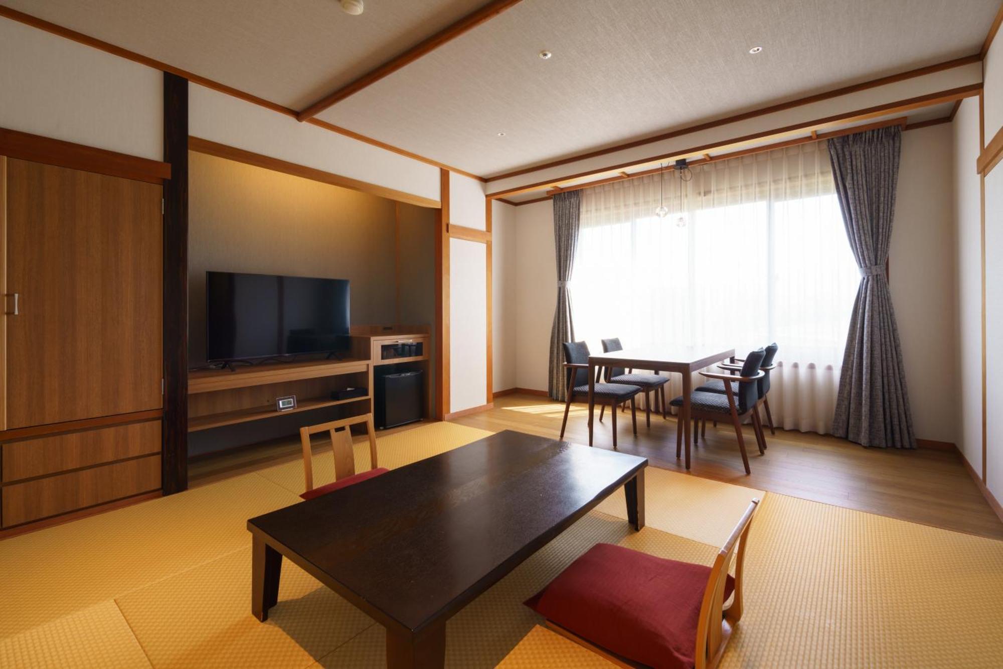 Kintarou Onsen Hotel Uozu Buitenkant foto
