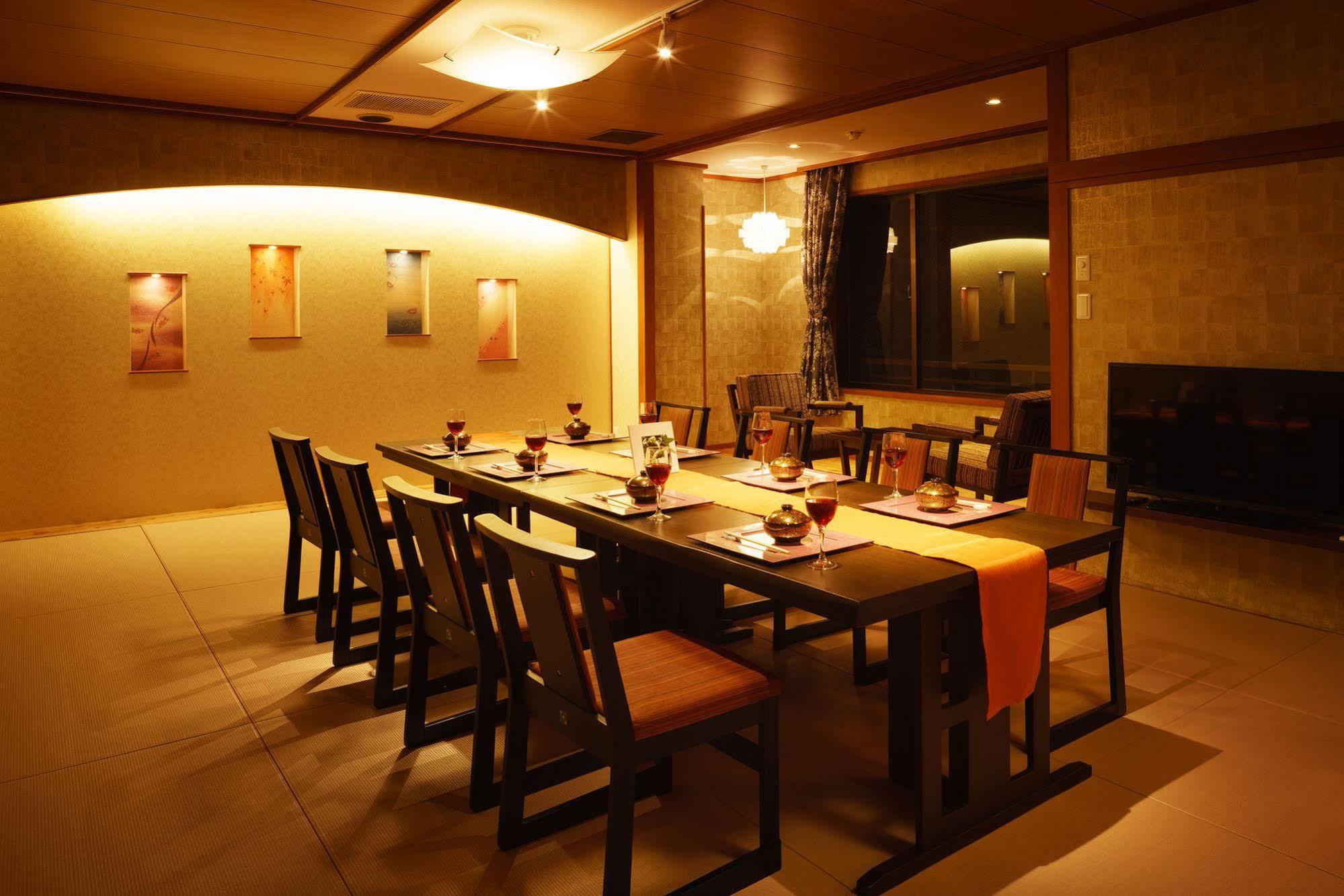 Kintarou Onsen Hotel Uozu Buitenkant foto