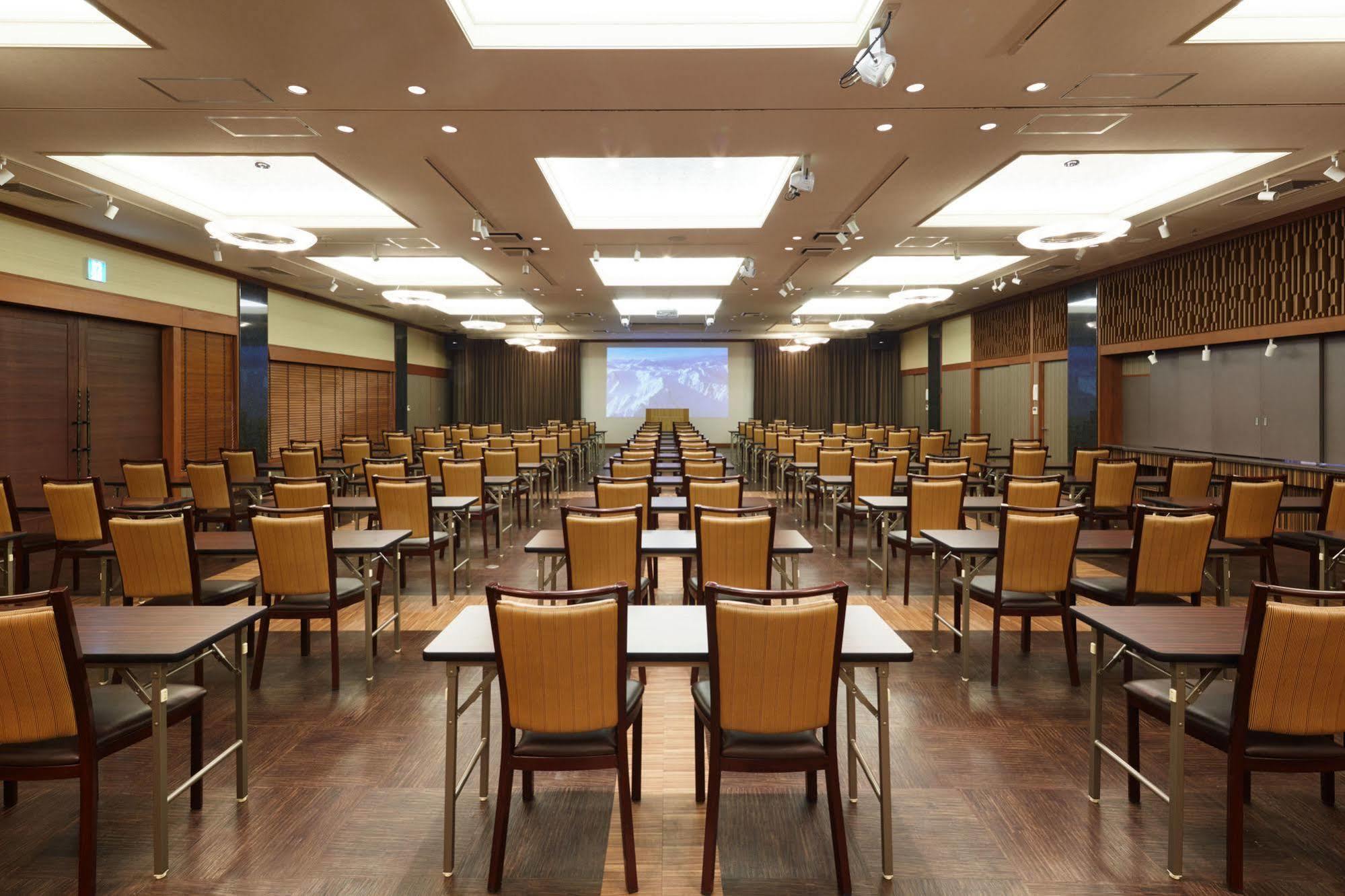 Kintarou Onsen Hotel Uozu Buitenkant foto